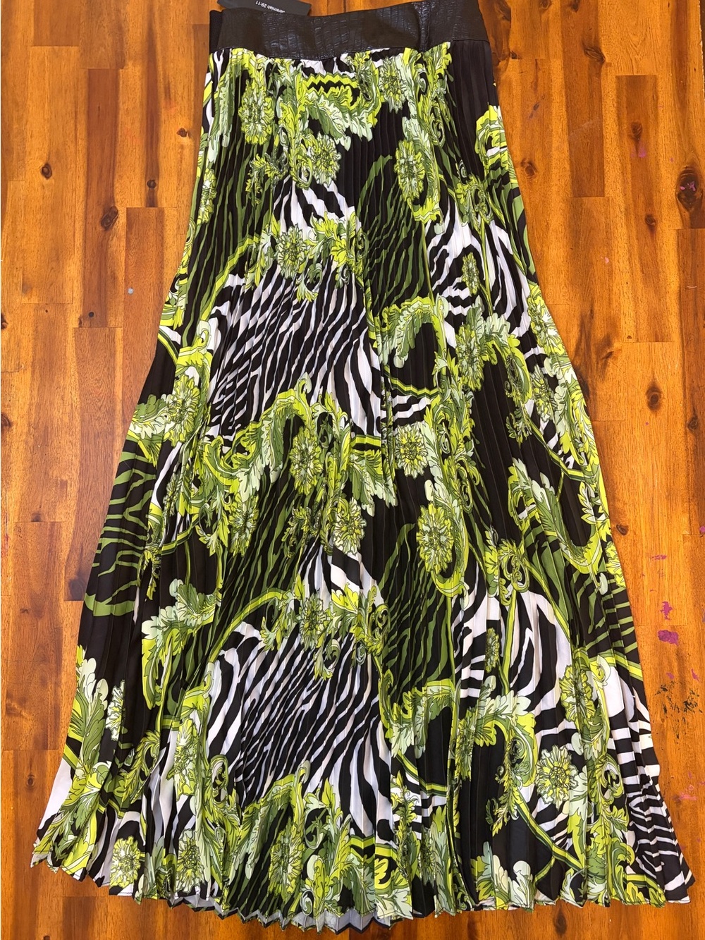 Kosmios Pleated Black & Lime Floral Zebra-Print Maxi Skirt size large
